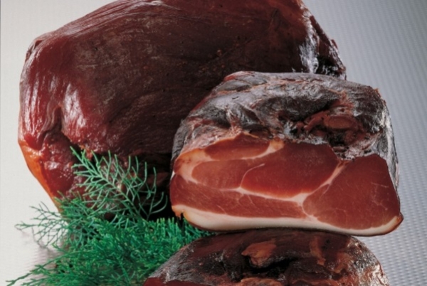 Sterowanie procesem produkcyjnym i poprodukcyjnym wędlin surowych dojrzewających