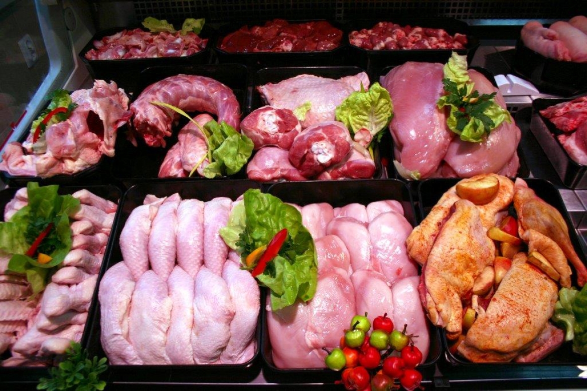 Warsztaty układania mięsa i wędlin w ladzie chłodniczej